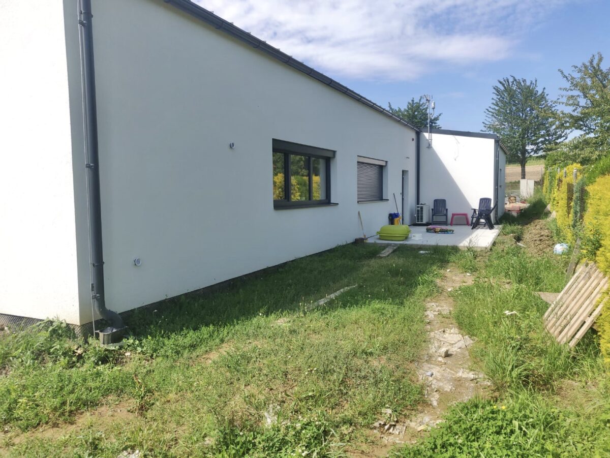 3e2591e9-e6f8-4dc9-81cc-fd39a9630824